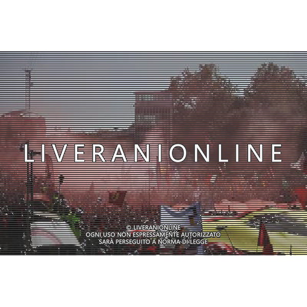 The tifosi at the podium. 03.09.2017. Formula 1 World Championship, Rd 13, Italian Grand Prix, Monza, Italy, Race Day. AG ALDO LIVERANI SAS ONLY ITALY