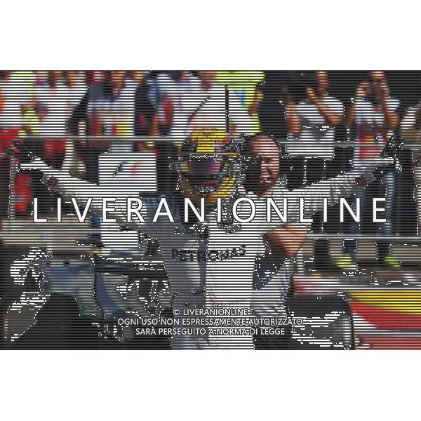 Race winner Lewis Hamilton (GBR) Mercedes AMG F1 W08 celebrates in parc ferme. 03.09.2017. Formula 1 World Championship, Rd 13, Italian Grand Prix, Monza, Italy, Race Day. AG ALDO LIVERANI SAS ONLY ITALY
