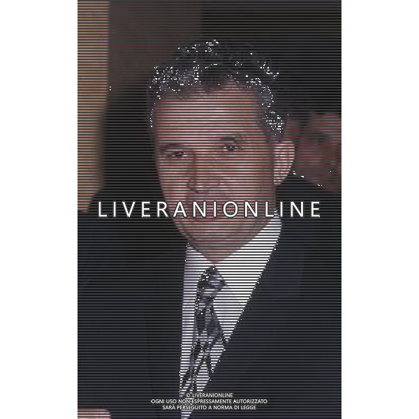 RETROSPETTIVA Nicolae CeauÈ™escu Ã¨ stato un politico rumeno. Segretario generale del Partito Comunista Romeno dal 1965, Ã¨ stato l\'ultimo Presidente della Repubblica Socialista di Romania come Presidente del Consiglio AG ALDO LIVERANI SAS