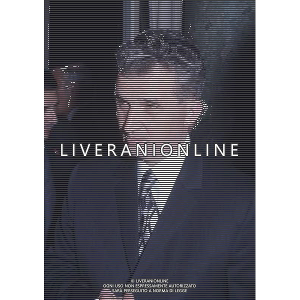 RETROSPETTIVA Nicolae Ceau escu  stato un politico rumeno. Segretario generale del Partito Comunista Romeno dal 1965,  stato l\'ultimo Presidente della Repubblica Socialista di Romania come Presidente del Consiglio AG ALDO LIVERANI SAS