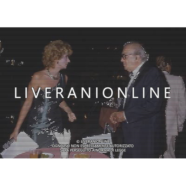 Federico Fellini regista, sceneggiatore, scrittore e fumettista italiano - Retrospettiva nella foto con Enrica Bonaccorti nel 1985 © Archivio / AGENZIA ALDO LIVERANI SAS 