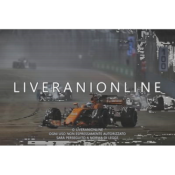 Fernando Alonso (ESP) McLaren MCL32. 17.09.2017. Formula 1 World Championship, Rd 14, Singapore Grand Prix, Marina Bay Street Circuit, Singapore, Race Day. AG ALDO LIVERANI SAS ONLY ITALY