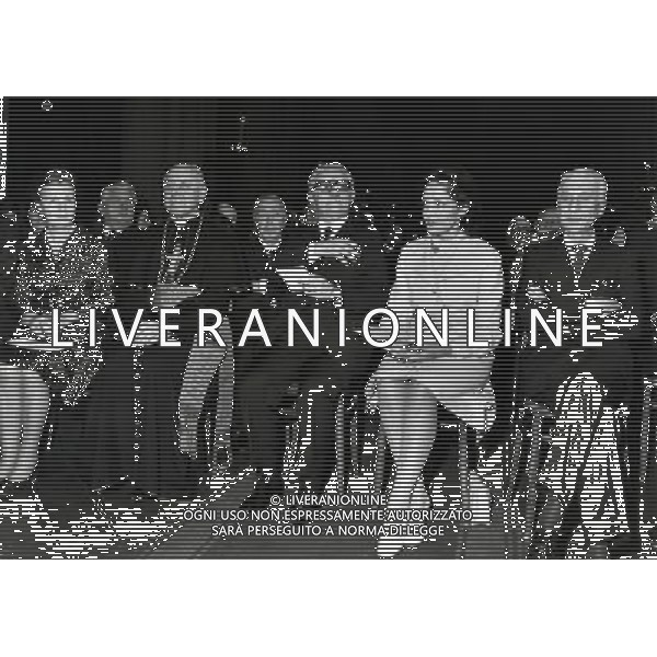 RETROSPETTIVA GIOVANNI LEONE POLITICO E PRESIDENTE DELLA REPUBBLICA ITALIANA NELLA FOTO GIOVANNI LEONE CON LA MOGLIE VITTORIA MICCHITTO AG ALDO LIVERANI SAS