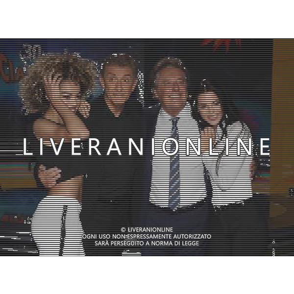 Cologno Monzese, ( MI ) 22/09/2016 Mediaset - Photocall Striscia la Notizia Nella foto: Mikaela Neaze Silva, Ezio Greggio, Enzo Iacchetti e Shaila Gatta PH Lauro Montagnini AG ALDO LIVERANI SAS