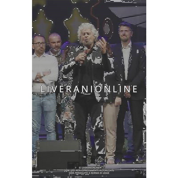 Rimini - Italia 5 stelle 23/09/2017 nella foto: Beppe Grillo con i parlamentari 5 stelle Â©Claudio Zamagni/Agenzia Aldo Liverani / AGENZIA ALDO LIVERANI SAS - La tre giorni di kermesse del Movimento 5 stelle a Rimini - per proclamare il vincitore delle primarie online del M5S per scegliere il candidato premier 23 settembre 2017