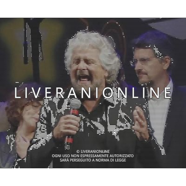 Rimini - Italia 5 stelle 23/09/2017 nella foto: Beppe Grillo con i parlamentari 5 stelle Â©Claudio Zamagni/Agenzia Aldo Liverani / AGENZIA ALDO LIVERANI SAS - La tre giorni di kermesse del Movimento 5 stelle a Rimini - per proclamare il vincitore delle primarie online del M5S per scegliere il candidato premier 23 settembre 2017