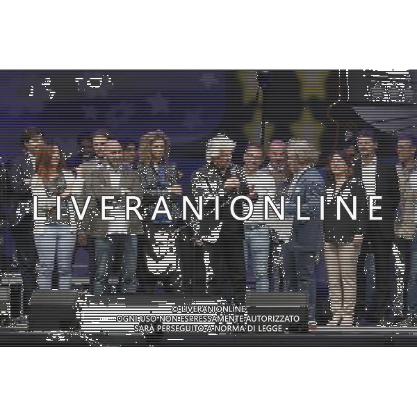Rimini - Italia 5 stelle 23/09/2017 nella foto: Beppe Grillo con i parlamentari 5 stelle e il notaio Â©Claudio Zamagni/Agenzia Aldo Liverani / AGENZIA ALDO LIVERANI SAS - La tre giorni di kermesse del Movimento 5 stelle a Rimini - per proclamare il vincitore delle primarie online del M5S per scegliere il candidato premier 23 settembre 2017