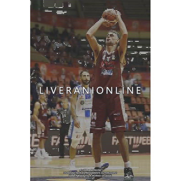 Prosiz Supercoppa 23/09/2017 Umana Reyer Venezia - Banco di Sardegna Sassari nella foto: Ress Tomas Â©Claudio Zamagni/Agenzia Aldo Liverani Ress Tomas during Italian Basketball Prosiz supercup 2017 - Umana Reyer Venezia vs Banco di Sardegna Sassari at Unieuro Arena ForlÃ¬, on september 23, 2017 photo credit by Claudio Zamagni/Aldo Liverani Photo Agency