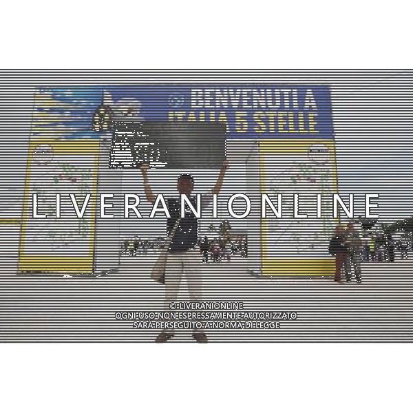 Rimini - Italia 5 stelle 24/09/2017 nella foto: uno striscione di un sostenitore Â©Claudio Zamagni/Agenzia Aldo Liverani / AGENZIA ALDO LIVERANI SAS - Rimini - Italia Movimento 5 stelle - La tre giorni di kermesse del Movimento 5 stelle a Rimini - per proclamare il vincitore delle primarie online del M5S per scegliere il candidato premier 22/24 settembre 2017 