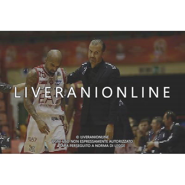 Prosiz Supercoppa 24/09/2017 EA7 Emporio Armani - Umana Reyer Venezia nella foto: Theodore Jordan coach Simone Pianigiani Â©Claudio Zamagni/Agenzia Aldo Liverani Theodore Jordan coach Simone Pianigiani during Italian Basketball Prosiz supercup 2017 - EA7 Emporio Armani Milano vs Umana Reyer Venezia at Unieuro Arena ForlÃ¬, on september 24, 2017 photo credit by Claudio Zamagni/Aldo Liverani Photo Agency / AGENZIA ALDO LIVERANI SAS - EA7 Emporio Armani - Umana Reyer Venezia Basket finale Prosiz Supercoppa Forli\' 24 settembre 2017 