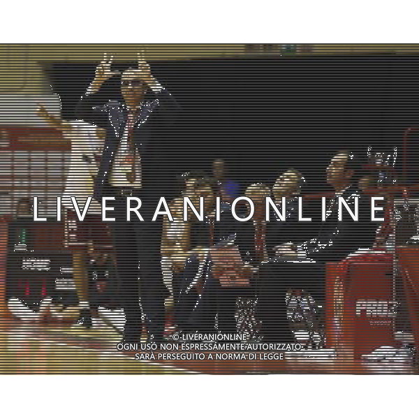 Prosiz Supercoppa 24/09/2017 EA7 Emporio Armani - Umana Reyer Venezia nella foto: Coach De Raffaele Walter Â©Claudio Zamagni/Agenzia Aldo Liverani Coach De Raffaele Walter during Italian Basketball Prosiz supercup 2017 - EA7 Emporio Armani Milano vs Umana Reyer Venezia at Unieuro Arena ForlÃ¬, on september 24, 2017 photo credit by Claudio Zamagni/Aldo Liverani Photo Agency / AGENZIA ALDO LIVERANI SAS - EA7 Emporio Armani - Umana Reyer Venezia Basket finale Prosiz Supercoppa Forli\' 24 settembre 2017 