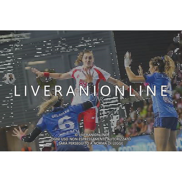 27.09.2017, Lubin, Pilka reczna , Eliminacje Mistrzostw Europy Polska - Wlochy , EHF Handball 2018 Women`s European Championship Qualification Poland - Italy , N Z Kinga Achruk (POL), Bianca Del Balzo (ITA), Ilaria Costa Dalla (ITA) , FOT. Adam Jastrzebowski / NEWSPIX.PL --- Newspix.pl / AGENZIA ALDO LIVERANI SAS - ITALY ONLY EDITORIAL USE ONLY - Polonia Italia pallamano Femminile Gruppo 2 di qualificazione ai Campionati Europei di Francia 2018 - 27-09-2017