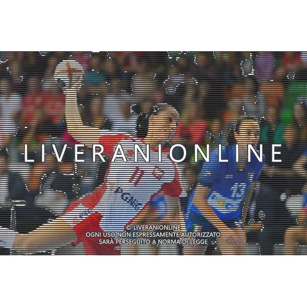 2017.09.27 Lubin Pilka Reczna Kwalifikacje do Mistrzostw Europy EHF 2018 Polska - Wlochy N/z Kinga Grzyb Foto Pawel Andrachiewicz / PressFocus 2017.09.27 Lubin Handball 2018 Women\'s European Championship Qualification Poland - Italy Kinga Grzyb Credit: Pawel Andrachiewicz / PressFocus / NEWSPIX.PL --- Newspix.pl / AGENZIA ALDO LIVERANI SAS - ITALY ONLY EDITORIAL USE ONLY - Polonia Italia pallamano Femminile Gruppo 2 di qualificazione ai Campionati Europei di Francia 2018 - 27-09-2017