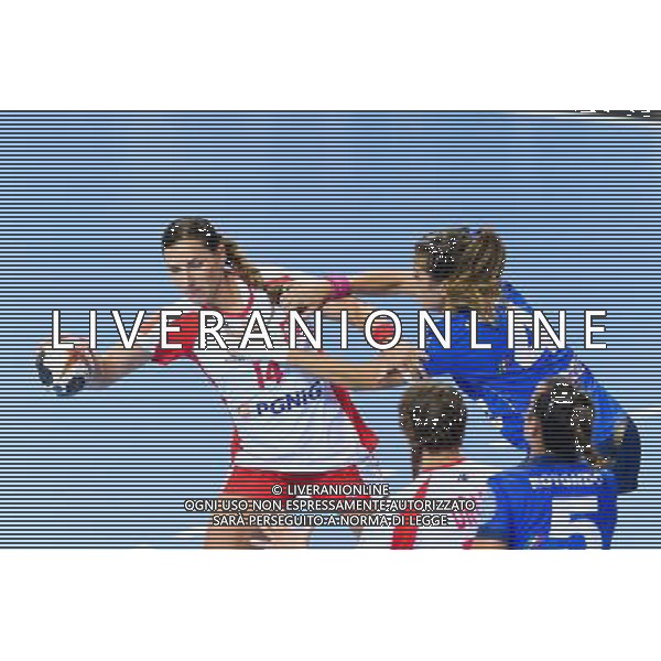 2017.09.27 Lubin Pilka Reczna Kwalifikacje do Mistrzostw Europy EHF 2018 Polska - Wlochy N/z Karolina Kudlacz-Gloc Foto Pawel Andrachiewicz / PressFocus 2017.09.27 Lubin Handball 2018 Women\'s European Championship Qualification Poland - Italy Karolina Kudlacz-Gloc Credit: Pawel Andrachiewicz / PressFocus / NEWSPIX.PL --- Newspix.pl / AGENZIA ALDO LIVERANI SAS - ITALY ONLY EDITORIAL USE ONLY - Polonia Italia pallamano Femminile Gruppo 2 di qualificazione ai Campionati Europei di Francia 2018 - 27-09-2017