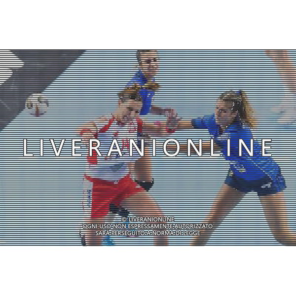 2017.09.27 Lubin Pilka Reczna Kwalifikacje do Mistrzostw Europy EHF 2018 Polska - Wlochy N/z Karolina Kudlacz-Gloc Foto Pawel Andrachiewicz / PressFocus 2017.09.27 Lubin Handball 2018 Women\'s European Championship Qualification Poland - Italy Karolina Kudlacz-Gloc Credit: Pawel Andrachiewicz / PressFocus / NEWSPIX.PL --- Newspix.pl / AGENZIA ALDO LIVERANI SAS - ITALY ONLY EDITORIAL USE ONLY - Polonia Italia pallamano Femminile Gruppo 2 di qualificazione ai Campionati Europei di Francia 2018 - 27-09-2017