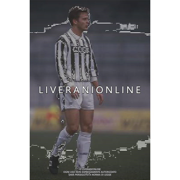 OLIVER BIERHOFF CON LA MAGLIA DELL\'ASCOLI CALCIO 1992/1993 Â© / AGENZIA ALDO LIVERANI SAS