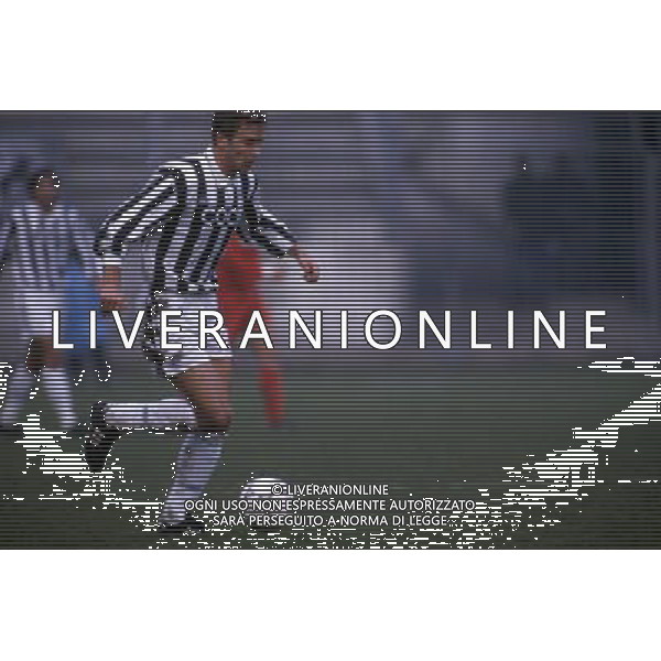 OLIVER BIERHOFF CON LA MAGLIA DELL\'ASCOLI CALCIO 1992/1993 © / AGENZIA ALDO LIVERANI SAS