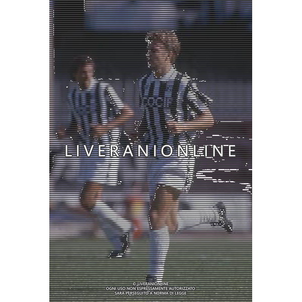 OLIVER BIERHOFF CON LA MAGLIA DELL\'ASCOLI CALCIO 1992/1993 © / AGENZIA ALDO LIVERANI SAS