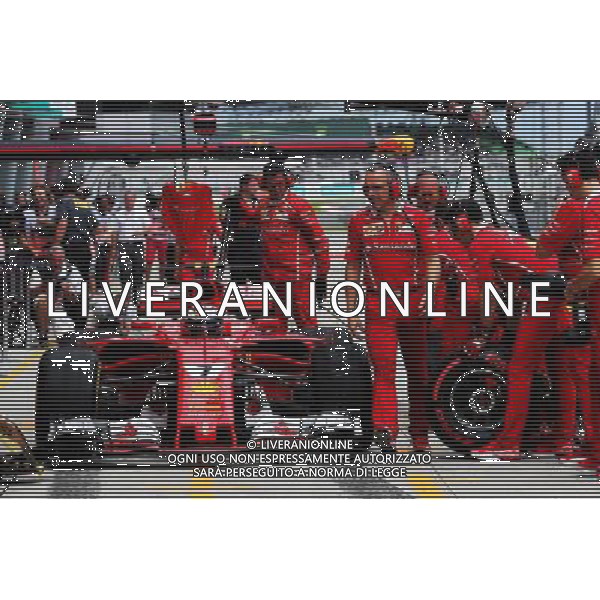 Kimi Raikkonen (FIN) Ferrari SF70H practices a pit stop. 30.09.2017. Formula 1 World Championship, Rd 15, Malaysian Grand Prix, Sepang, Malaysia, Saturday. - www.xpbimages.com, EMail: requests@xpbimages.com - copy of publication required for printed pictures. Every used picture is fee-liable. Â© Copyright: Photo4 / XPB Images/Ag. Aldo Liverani s.a.s./ONLY ITALY