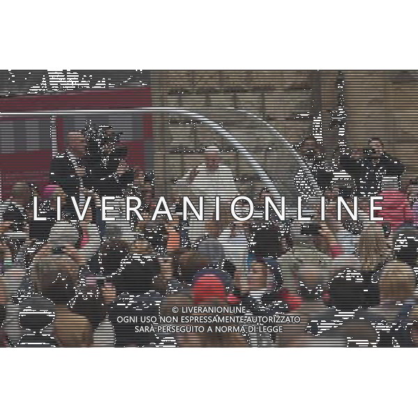 bologna -01-10-2017 visita di papa francesco abologna in piazza matteotti e hub nella foto papa francesco ag aldo liverani sas