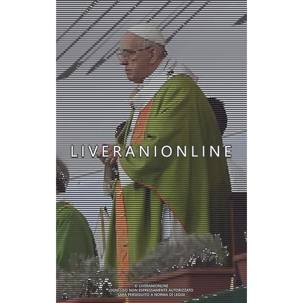 La visita di Sua Santita\' Papa Francesco a Bologna, 1 ottobre 2017 Nella foto La Santa Messa allo Stadio Dall\'Ara ©OPTIMAFOTO / AGENZIA ALDO LIVERANI SAS