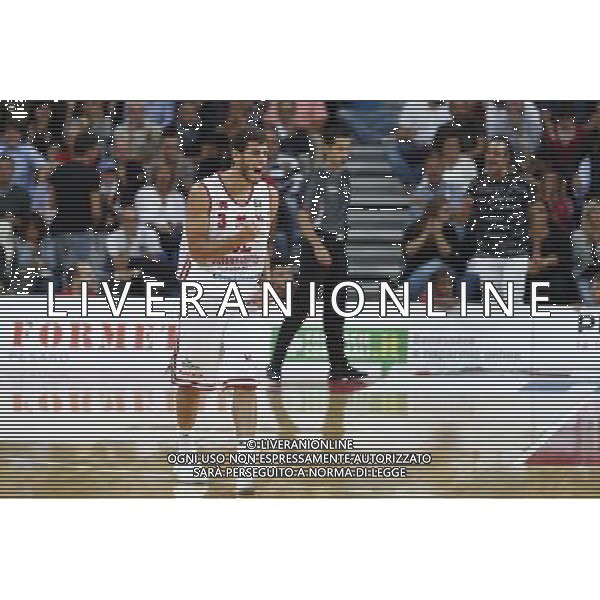 Lega Basket serie A 01/10/2017 V L Pallacanestro Pesaro - Germani Basket Brescia nella foto: esultanza Ceron Marco ©Claudio Zamagni/Agenzia Aldo Liverani Ceron Marco celebrates during basketball match between V L Pallacanestro Pesaro and Gremani Basket Brescia at Adriatic Arena in Pesaro on October 1 2017 photo credit by Claudio Zamagni/Aldo Liverani Photo Agency