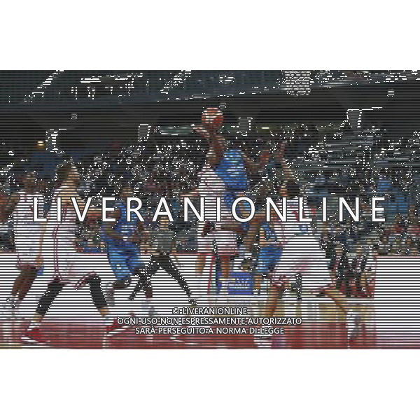 Lega Basket serie A 01/10/2017 V L Pallacanestro Pesaro - Germani Basket Brescia nella foto: Moore Lee Â©Claudio Zamagni/Agenzia Aldo Liverani Moore Lee during basketball match between V L Pallacanestro Pesaro and Gremani Basket Brescia at Adriatic Arena in Pesaro on October 1 2017 photo credit by Claudio Zamagni/Aldo Liverani Photo Agency