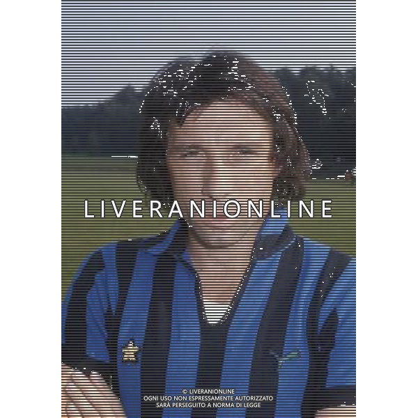 RETROSPETTIVA GIAMPIERO MARINI CALCIATORE NELLA FOTO GIAMPIERO MARINI CON LA MAGLIA DELL\'INTER AG ALDO LIVERANI SAS