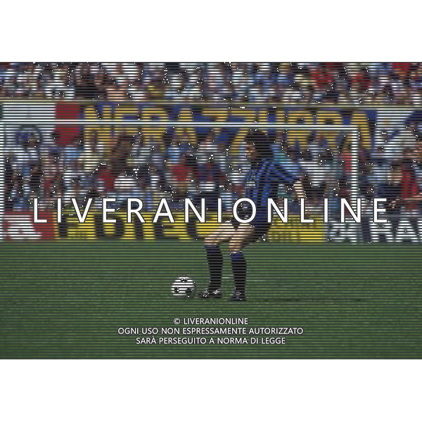 RETROSPETTIVA GIAMPIERO MARINI CALCIATORE NELLA FOTO GIAMPIERO MARINI CON LA MAGLIA DELL\'INTER AG ALDO LIVERANI SAS