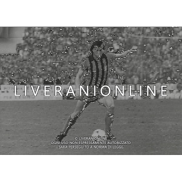 RETROSPETTIVA GIAMPIERO MARINI CALCIATORE NELLA FOTO GIAMPIERO MARINI CON LA MAGLIA DELL\'INTER AG ALDO LIVERANI SAS
