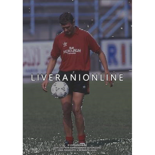 RETROSPETTIVA ALDO SERENA CALCIATORE NELLA FOTO ALDO SERENA CON LA MAGLIA DEL MILAN AG ALDO LIVERANI SAS