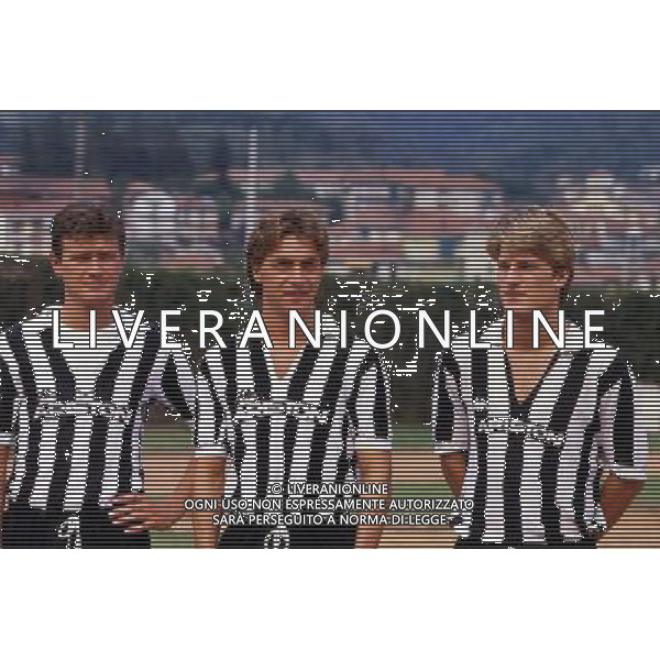 RETROSPETTIVA ALDO SERENA CALCIATORE NELLA FOTO ALDO SERENA CON LIONELLO MANFREDONIA E MICHAEL LAUDRUP CON LA MAGLIA JUVENTUS AG ALDO LIVERANI SAS