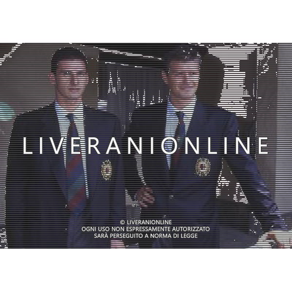 RETROSPETTIVA ALDO SERENA CALCIATORE NELLA FOTO ALDO SERENA ED ENZO GAMBARO AL MILAN AG ALDO LIVERANI SAS