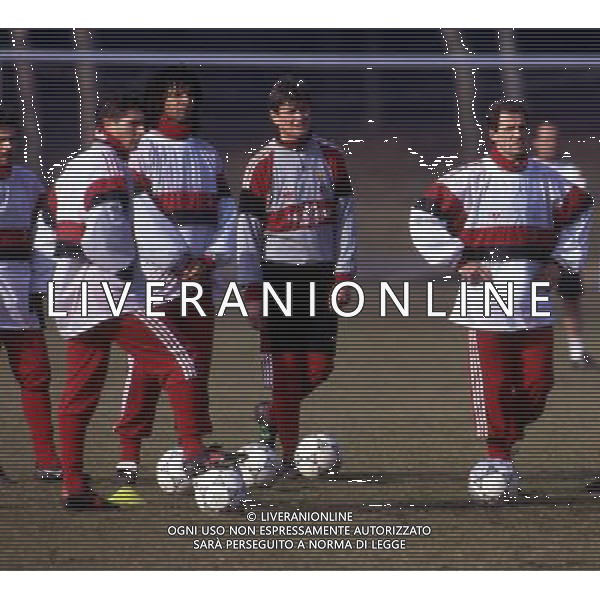 RETROSPETTIVA ALDO SERENA CALCIATORE NELLA FOTO DANIELE MASSARO-RUUD GULLIT ALDO SERENA-FRANCO BARESI AG ALDO LIVERANI SAS