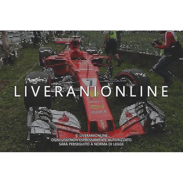 The Ferrari SF70H of Kimi Raikkonen (FIN) Ferrari after he crashed in the third practice session. / AGENZIA ALDO LIVERANI SAS - ITALY ONLY EDITORIAL USE ONLY - Prove Ufficiali Qualifiche Gp F1 Giappone - Suzuka 7 ottobre 2017