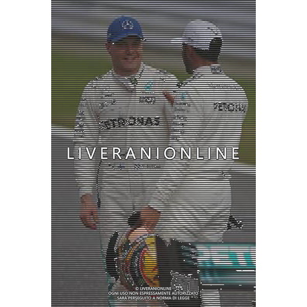 Valtteri Bottas (FIN) Mercedes AMG F1 and Lewis Hamilton (GBR) Mercedes AMG F1 07.10.2017. Formula 1 World Championship, Rd 16, Japanese Grand Prix, Suzuka, Japan, Qualifying Day. / AGENZIA ALDO LIVERANI SAS - ITALY ONLY EDITORIAL USE ONLY - Prove Ufficiali Qualifiche Gp F1 Giappone - Suzuka 7 ottobre 2017