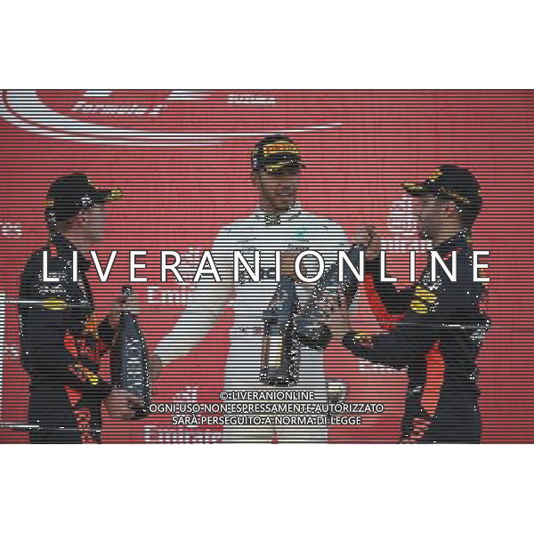 1st place Lewis Hamilton (GBR) Mercedes AMG F1 W08, 2nd place Max Verstappen (NLD) Red Bull Racing RB13 and 3rd place Daniel Ricciardo (AUS) Red Bull Racing RB13. 08.10.2017. Formula 1 World Championship, Rd 16, Japanese Grand Prix, Suzuka, Japan, Race Day. AG ALDO LIVERANI SAS ONLY ITALY