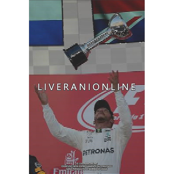 1st place Lewis Hamilton (GBR) Mercedes AMG F1. 08.10.2017. Formula 1 World Championship, Rd 16, Japanese Grand Prix, Suzuka, Japan, Race Day. AG ALDO LIVERANI SAS ONLY ITALY