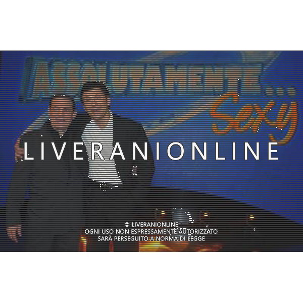 Roma 14/04/2005 - Trasmissione televisiva \' Assolutamente ..... \' condotta da Fabrizio Frizzi e Bianca Guaccero in onda sul Raiuno alle 21.00. Nella foto: Fabrizio Frizzi e Francesco Salvi ph alessia paradisi/agenzia aldo liverani