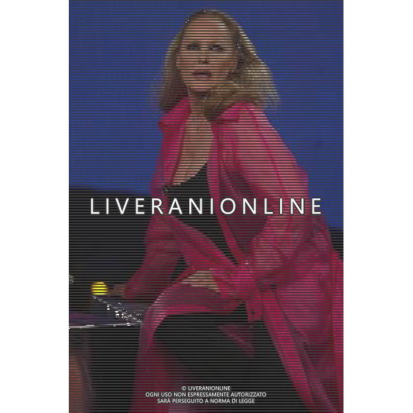 Roma 14/04/2005 - Trasmissione televisiva \' Assolutamente ..... \' condotta da Fabrizio Frizzi e Bianca Guaccero in onda sul Raiuno alle 21.00. Nella foto: Ursula Andress ph alessia paradisi/agenzia aldo liverani