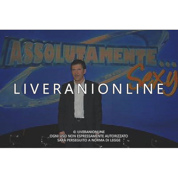 Roma 14/04/2005 - Trasmissione televisiva \' Assolutamente ..... \' condotta da Fabrizio Frizzi e Bianca Guaccero in onda sul Raiuno alle 21.00. ph alessia paradisi/agenzia aldo liverani