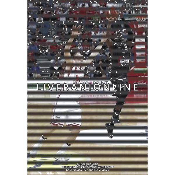 Lega Basket serie A Victoria Libertas Pesaro - Segafredo Virtus Bologna 14/10/2017 nella foto: Michael Umeh ©Claudio Zamagni/Agenzia Aldo Liverani Michael Umeh during basketball match between Victoria Libertas Pallacanestro Pesaro and Segafredo Virtus Bologna at Adriatic Arena in Pesaro on October 14 2017 photo credit Claudio Zamagni/Aldo Liverani Photo Agency 