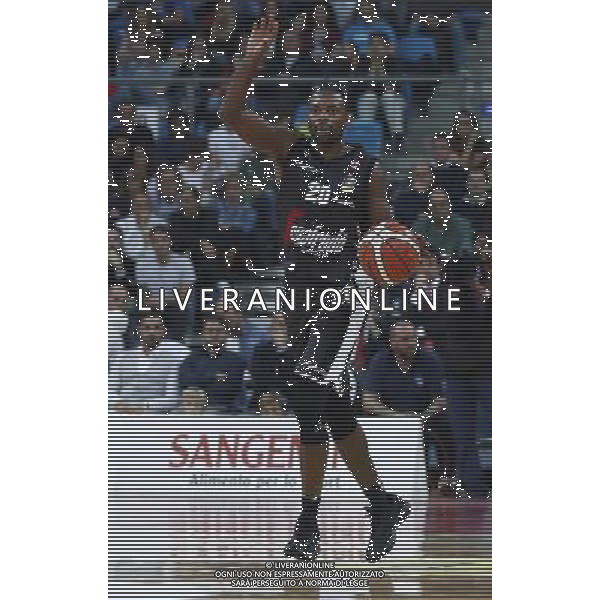 Lega Basket serie A Victoria Libertas Pesaro - Segafredo Virtus Bologna 14/10/2017 nella foto: Oliver Lafayette Â©Claudio Zamagni/Agenzia Aldo Liverani Oliver Lafayette during basketball match between Victoria Libertas Pallacanestro Pesaro and Segafredo Virtus Bologna at Adriatic Arena in Pesaro on October 14 2017 photo credit Claudio Zamagni/Aldo Liverani Photo Agency 