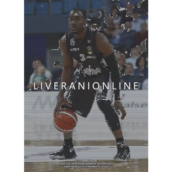 Lega Basket serie A Victoria Libertas Pesaro - Segafredo Virtus Bologna 14/10/2017 nella foto: Michael Umeh Â©Claudio Zamagni/Agenzia Aldo Liverani Michael Umeh during basketball match between Victoria Libertas Pallacanestro Pesaro and Segafredo Virtus Bologna at Adriatic Arena in Pesaro on October 14 2017 photo credit Claudio Zamagni/Aldo Liverani Photo Agency 