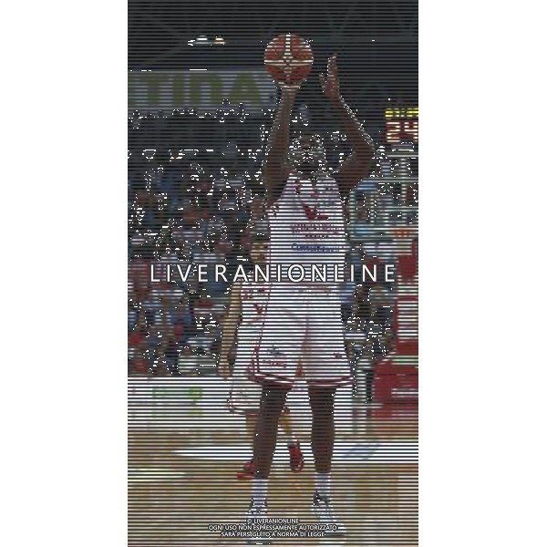 Lega Basket serie A Victoria Libertas Pesaro - Segafredo Virtus Bologna 14/10/2017 nella foto: Omogbo Emmanuel Â©Claudio Zamagni/Agenzia Aldo Liverani Omogbo Emmanuel during basketball match between Victoria Libertas Pallacanestro Pesaro and Segafredo Virtus Bologna at Adriatic Arena in Pesaro on October 14 2017 photo credit Claudio Zamagni/Aldo Liverani Photo Agency 