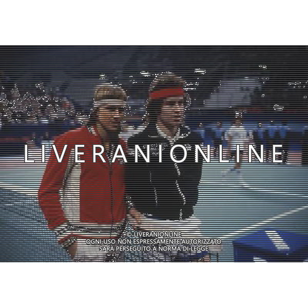 RETROSPETTIVA JOHN MC ENROE TENNIS NELLA FOTO JOHN MC ENROE CON BJORN BORG AG ALDO LIVERANI SAS 