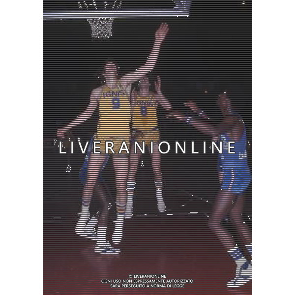 RETROSPETTIVA BOB MORSE PALLACANESTRO NELLA FOTO BOB MORSE CON LA MAGLIA IGNIS AG ALDO LIVERANI SAS