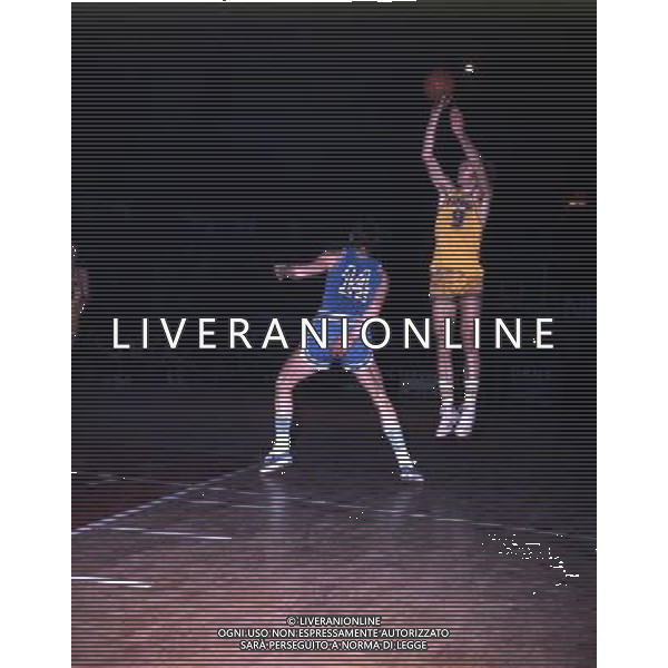 RETROSPETTIVA BOB MORSE PALLACANESTRO NELLA FOTO BOB MORSE CON LA MAGLIA IGNIS AG ALDO LIVERANI SAS