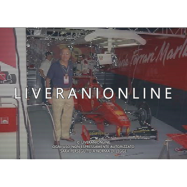 06-09-1997 GP MONZA F1 NELLA FOTO GABRIELE ALBERTINI SINDACO DI MILANO NEI BOX FERARI AG ALDO LIVERANI SAS