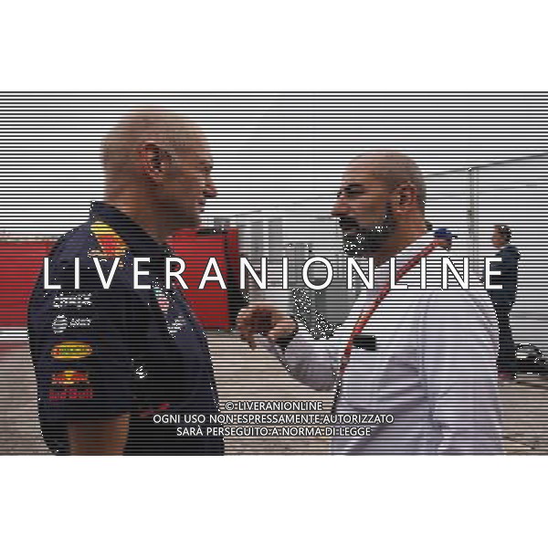 (L to R): Adrian Newey (GBR) Red Bull Racing Chief Technical Officer with Ivan Capelli (ITA). 22.10.2017. Formula 1 World Championship, Rd 17, United States Grand Prix, Austin, Texas, USA, Race Day. / AGENZIA ALDO LIVERANI SAS - ITALY ONLY EDITORIAL USE ONLY